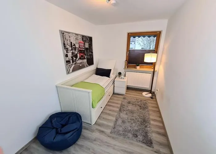 Апартаменты Seenahe Gartenwohnung In Schondorf