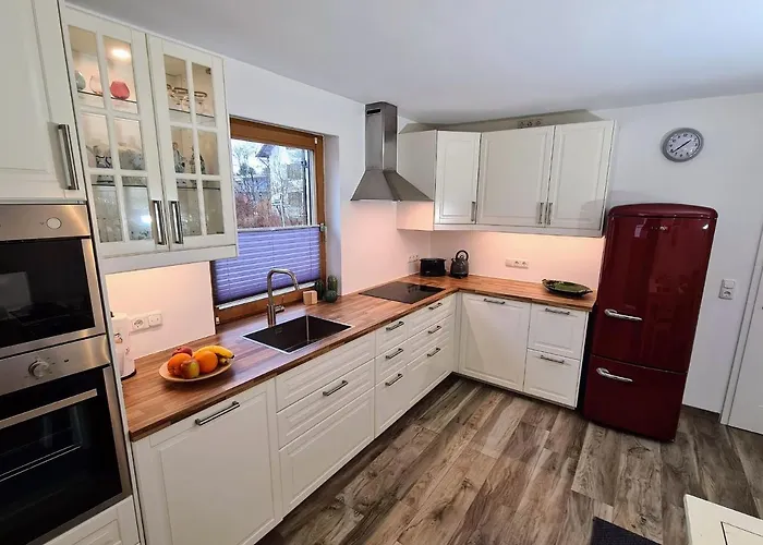 Seenahe Gartenwohnung In Schondorf Апартаменты