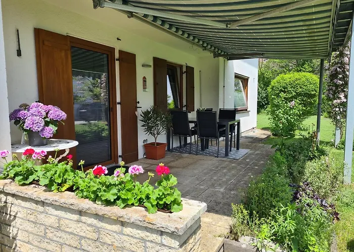 Seenahe Gartenwohnung In Schondorf Шондорф-ам-Аммерзе