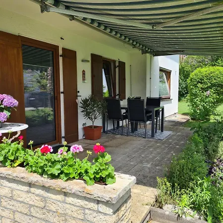 Seenahe Gartenwohnung In Schondorf 숀도르프 암 아메르제